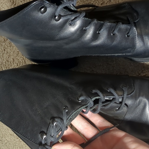 Caressa Black Leather Ankle Booties - Picture 10 of 15